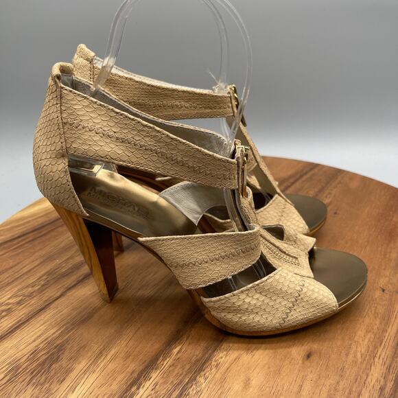 Michael Kors Berkley Heels Womens Size 8 M Nude Embossed Leather Stilletto Shoes - Picture 1 of 8